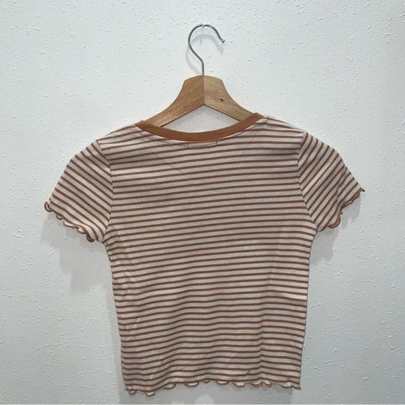 Cropped Ribbed Tee - Picture 3 of 3